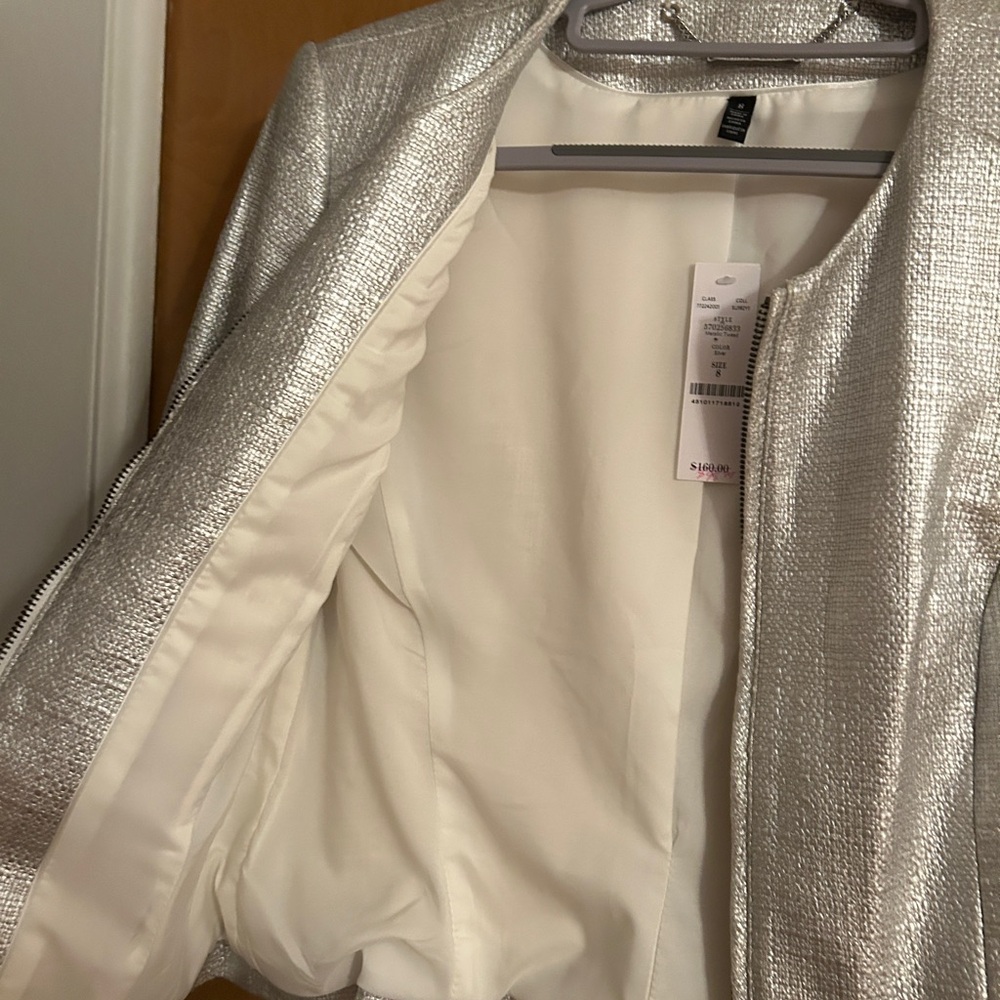 NWT White House Black Market Silver Blazer with Fitted Silhouette - Picture 8 of 8